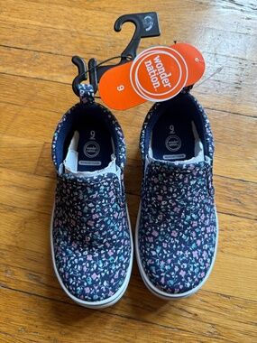 NWT wonder nation shoes